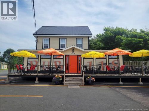 118 St-Pierre Blvd W, Caraquet, NB, E1W1B6 | Card Image