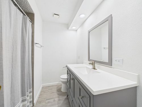 16207 N Meadow Dr, Houston, TX, 77073-5353 | Card Image