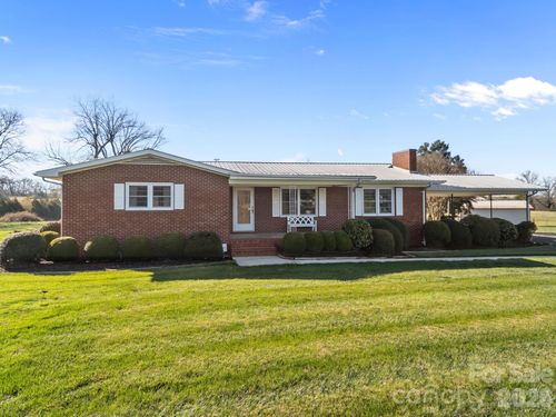 28100 Nc 24 27 Hwy, Albemarle, NC, 28001-7413 | Card Image