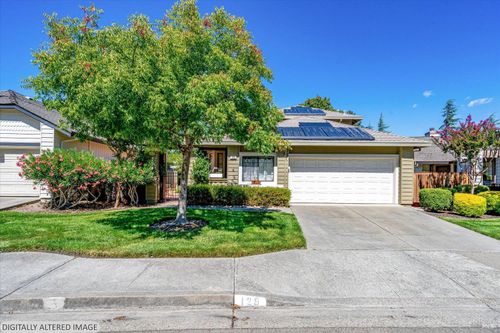 129 S Temelec Cir, Sonoma, CA, 95476-8084 | Card Image
