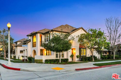 28667 Pietro Dr, Valencia, CA, 91354-2699 | Card Image