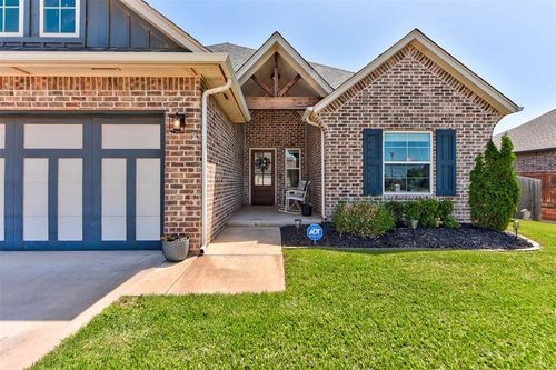 10800 Mountain Fork Dr, Yukon, OK, 73099-6905 | Card Image
