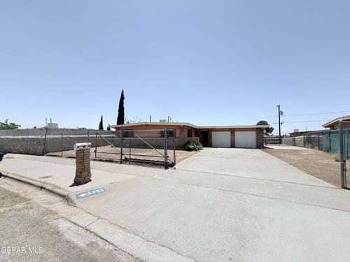 5542 Vancouver St, El Paso, TX, 79924-4021 | Card Image