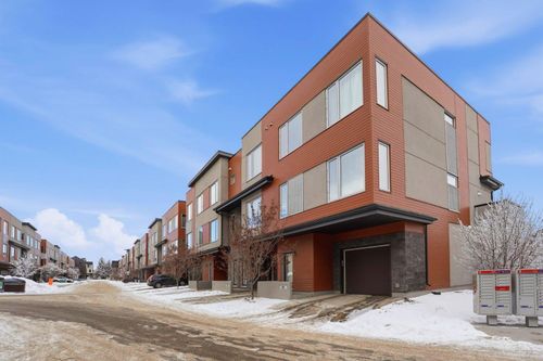 84 Shawnee Common Sw, Calgary, AB, T2Y0P9 | Card Image