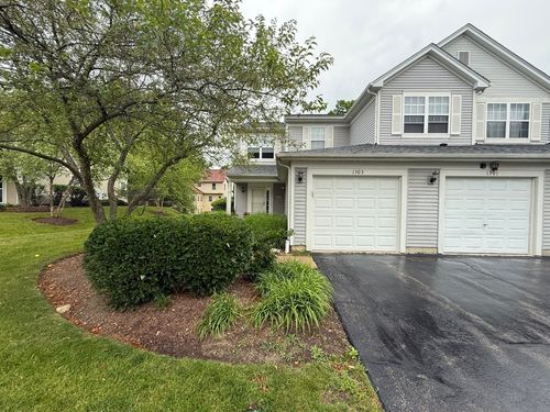 1303-1303 Brookdale Dr, Carpentersville, IL, 60110-3005 | Card Image