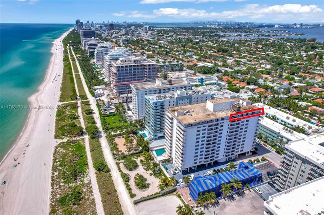 PHH - 9225 Collins Ave, Condo with 3 bedrooms, 3 bathrooms and null parking in Surfside FL | Image 67