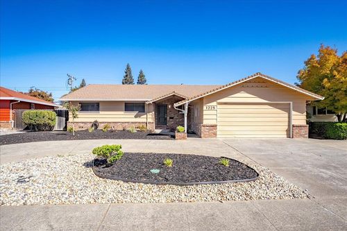 1225 56th Ave, Sacramento, CA, 95831-3114 | Card Image