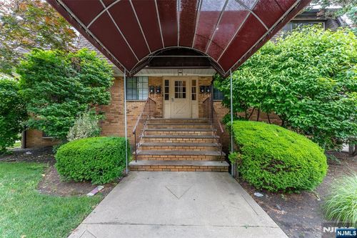 89-93 Teaneck Rd, Ridgefield Park, NJ, 07660-2347 | Card Image