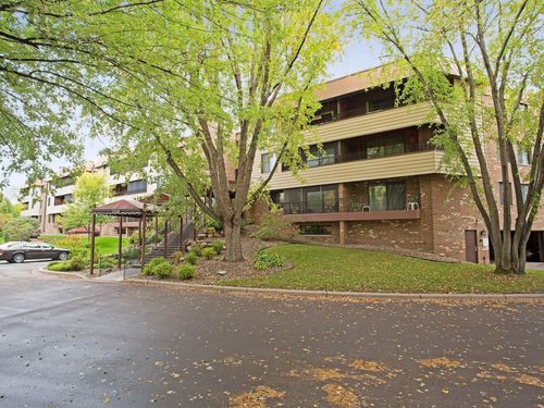 apt-222a-7520 Cahill Rd, Edina, MN, 55439-2776 | Card Image