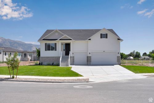 7-403 W 1225 N, Harrisville, UT, 84404-4695 | Card Image