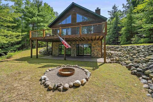 16255 Crestview Drive, RIVERVIEW, WI, 54149 | Card Image