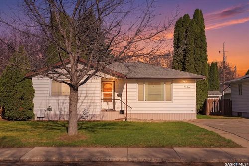 2129 Cairns Ave, Saskatoon, SK, S7J1T5 | Card Image