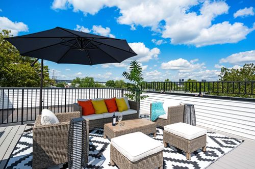 2-220 Freeman Ave, Jersey City, NJ, 07306-7004 | Card Image