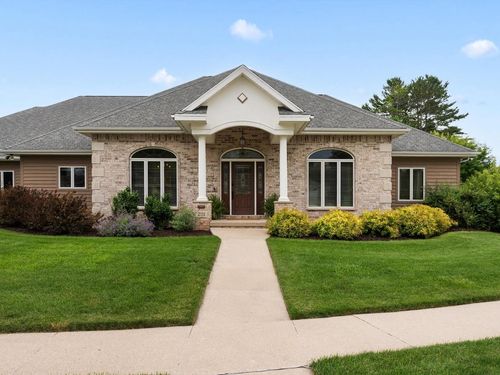 2111 Stoney Brook Court, Manitowoc, WI, 54220 | Card Image
