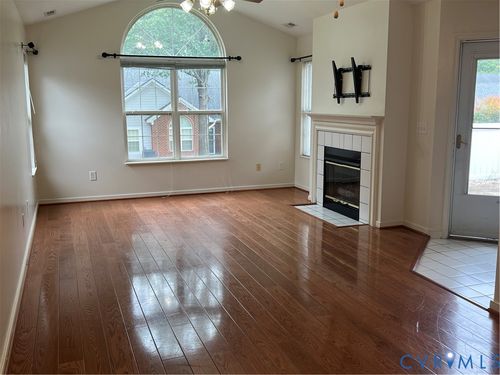 7b-3343 Stone Manor Cir, Chester, VA, 23831-2129 | Card Image