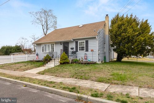 61 Franklin Ave, CLEMENTON, NJ, 08021-2543 | Card Image