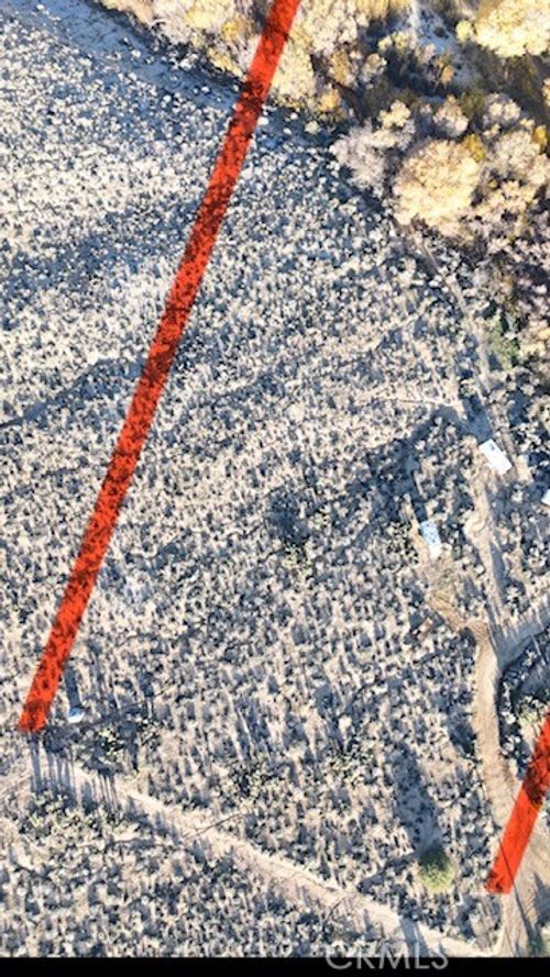 2 Fremont St, Weldon, CA, 93283-8009 | Card Image