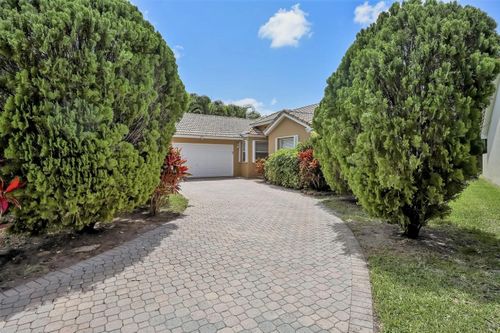 13284 Majestic Pine Ct, Delray Beach, FL, 33484-1371 | Card Image