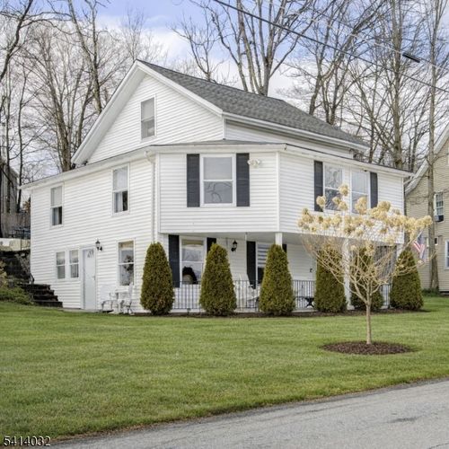 39 Harrison St, Sussex, NJ, 07461-2119 | Card Image