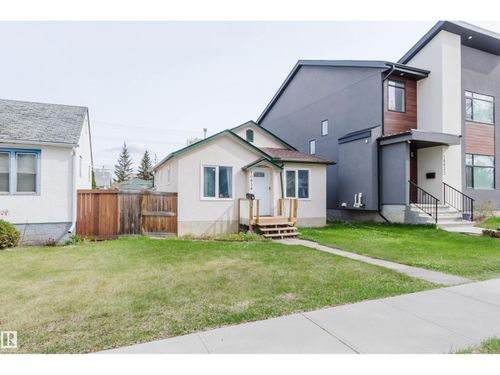10834 75 Ave Nw, Edmonton, AB, T6E1K2 | Card Image