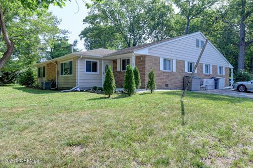 1 C Dove St, Manchester, NJ, 08759-5327 | Card Image