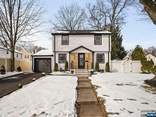 857 Collingwood Ave, Maywood, NJ, 07607-2143 | Card Image