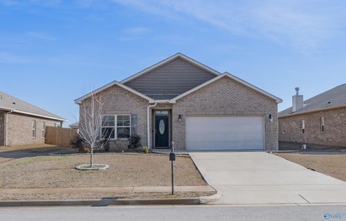 16008 Glenncrest Ln, Harvest, AL, 35749-4506 | Card Image