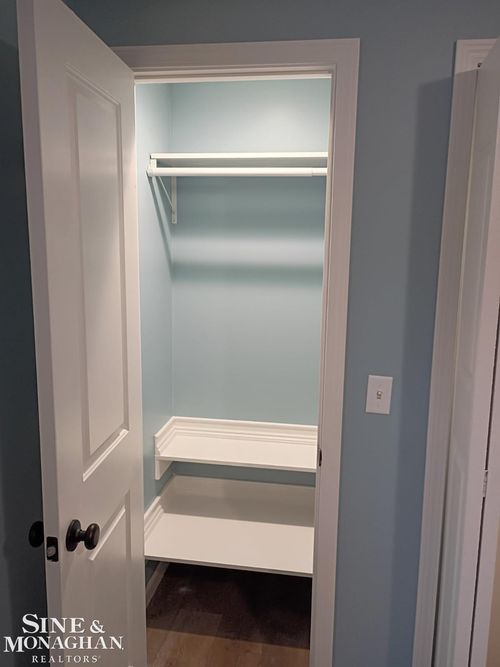 4335 West St Street, Cass City Village, MI, 48726 | Card Image