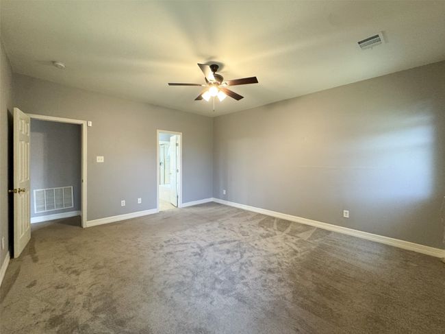 Primary Bedroom | Image 13