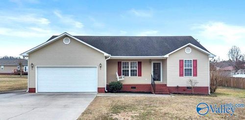 74 Marsie Ave, Scottsboro, AL, 35769-4221 | Card Image