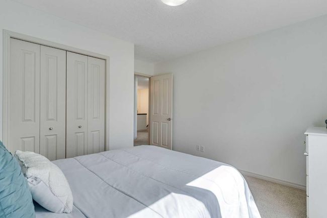 686 Chaparral Dr Se, House other with 5 bedrooms, 4 bathrooms and 4 parking in Calgary AB | Image 29