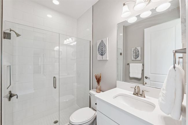 First floor bath | Image 31