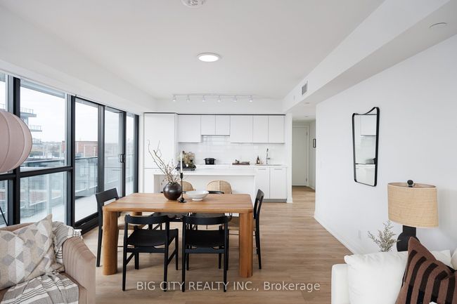1411 - 36 Brentcliffe Rd, Condo with 2 bedrooms, 2 bathrooms and 1 parking in Toronto ON | Image 4