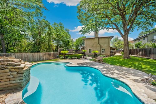 207 E Sunset Rd, San Antonio, TX, 78209-2717 | Card Image