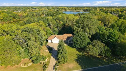 975 Jewel Avenue N, Lake Elmo, MN, 55042 | Card Image