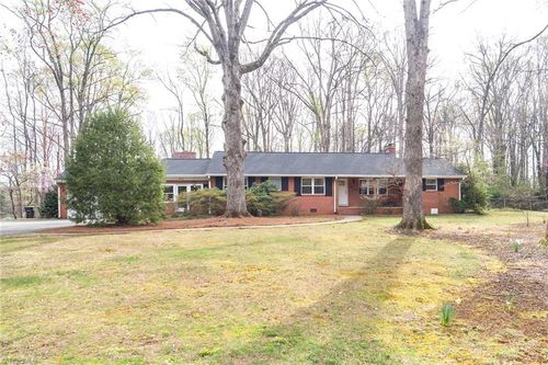 912 Forest Hill Dr, Greensboro, NC, 27410-4710 | Card Image