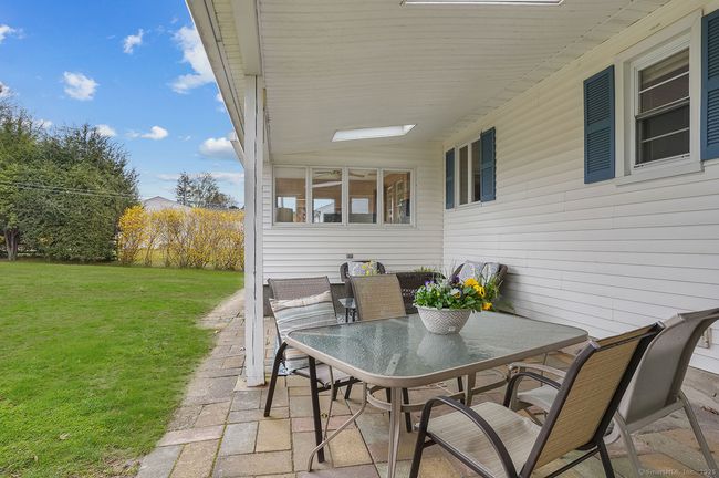 21 Randall Dr, House other with 3 bedrooms, 2 bathrooms and 2 parking in Trumbull CT | Image 28
