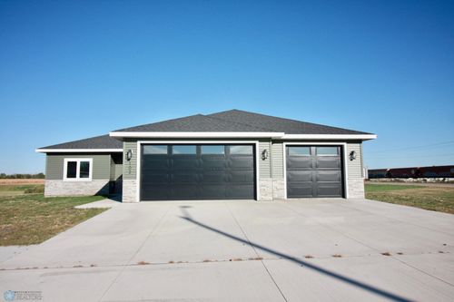 102 16th St N, Breckenridge, MN, 56520-1907 | Card Image