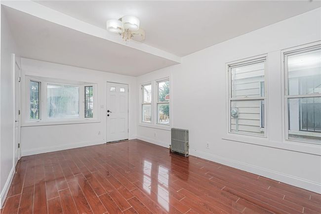592 39 Th St, Home with 5 bedrooms, 2 bathrooms and null parking in Brooklyn NY | Image 6