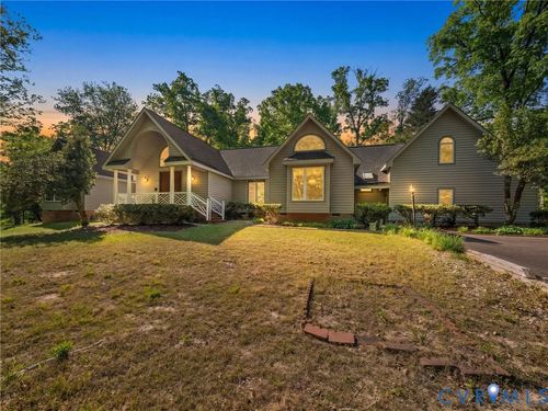 3821 Weatherbury Pl, Moseley, VA, 23120-1047 | Card Image