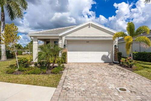 16697 Seasons Coast Dr, BONITA SPRINGS, FL, 34135-9072 | Card Image
