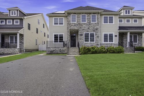 14 Majestic Way, Lakewood, NJ, 08701-5018 | Card Image