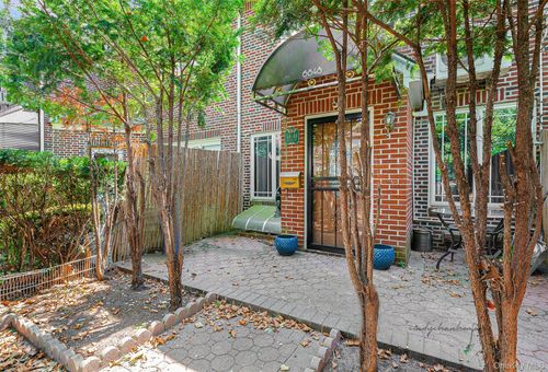 68 Groton St, Forest Hills, NY, 11375 | Card Image