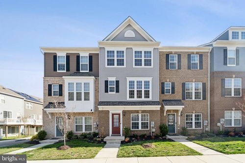 702-7112 Firwood Ln, HYATTSVILLE, MD, 20785-1971 | Card Image