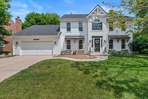 W63N1012 Holly Lane, Cedarburg, WI, 53012 | Card Image
