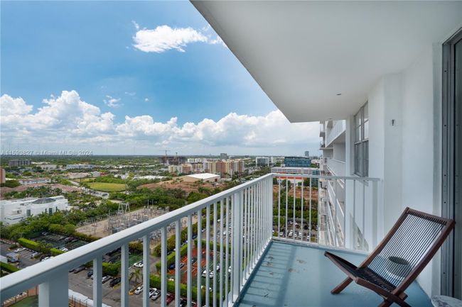 2008E - 2851 Ne 183rd St, Condo with 1 bedrooms, 2 bathrooms and null parking in Aventura FL | Image 19