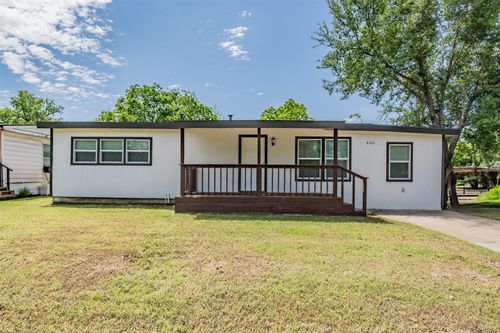600 Terry Rd, Hurst, TX, 76053-8020 | Card Image