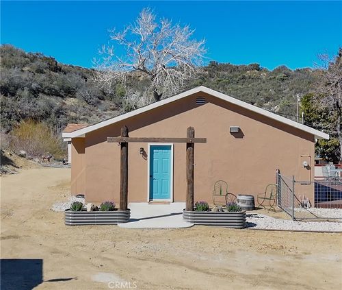 40001 92nd St W, Leona Valley, CA, 93551-7342 | Card Image