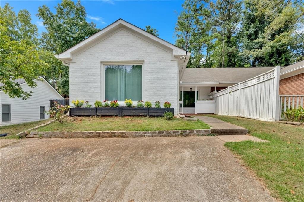 Cooper Landing Dr, Smyrna, GA 30080