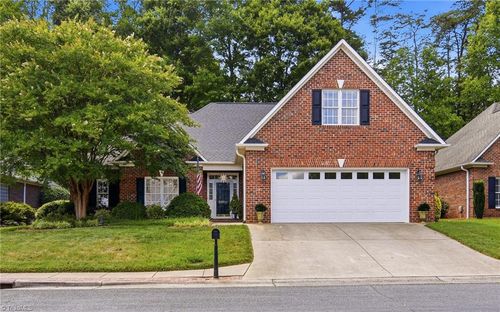 5018 Thornbury Ridge Rd, Winston Salem, NC, 27106-6359 | Card Image